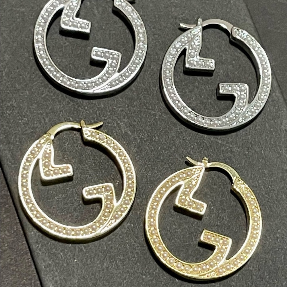 Elegant Gold or Silver Small GG Hoop Earrings - Picture 1 of 4